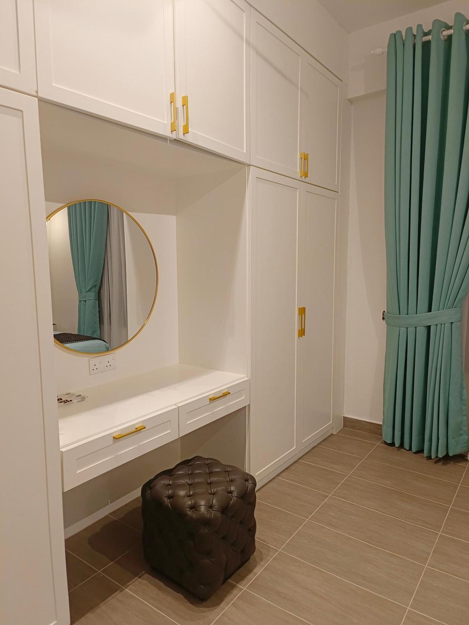 Two Bedroom Troika By Aghome Apartment